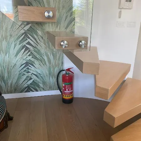 Grata Hospes - Boutique House - Rooftop Deck - Bbq Apartmán Sorrento