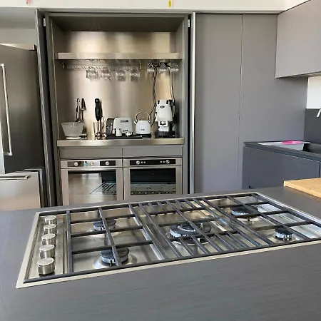 Апартаменты Grata Hospes - Boutique House - Rooftop Deck - Bbq